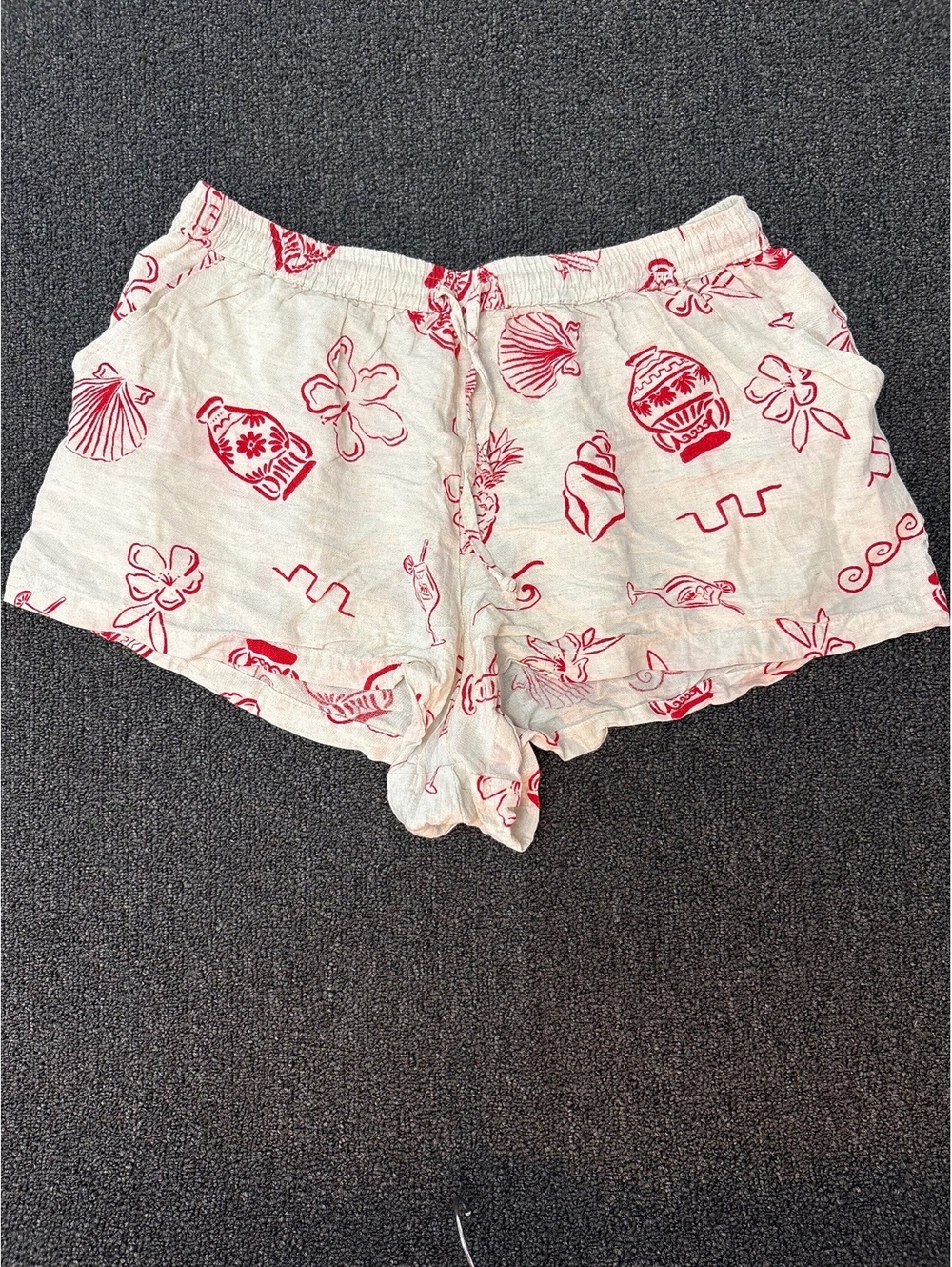 Live 4 Truth Women's Casual Medium White and Red Printed Shorts